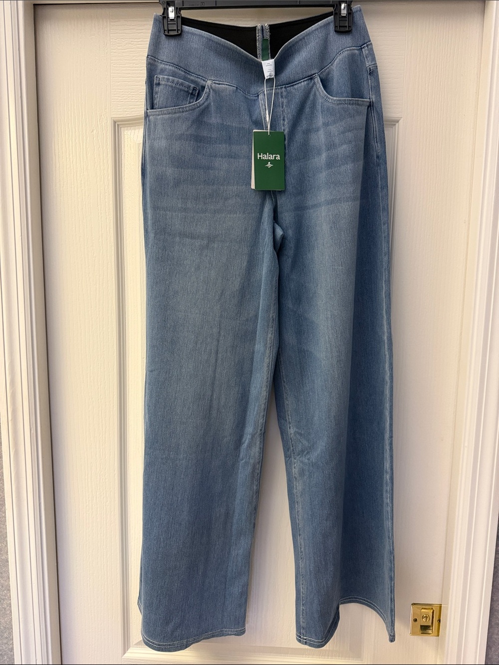 NWT HALARA Flex Wide Leg Denim Jeans